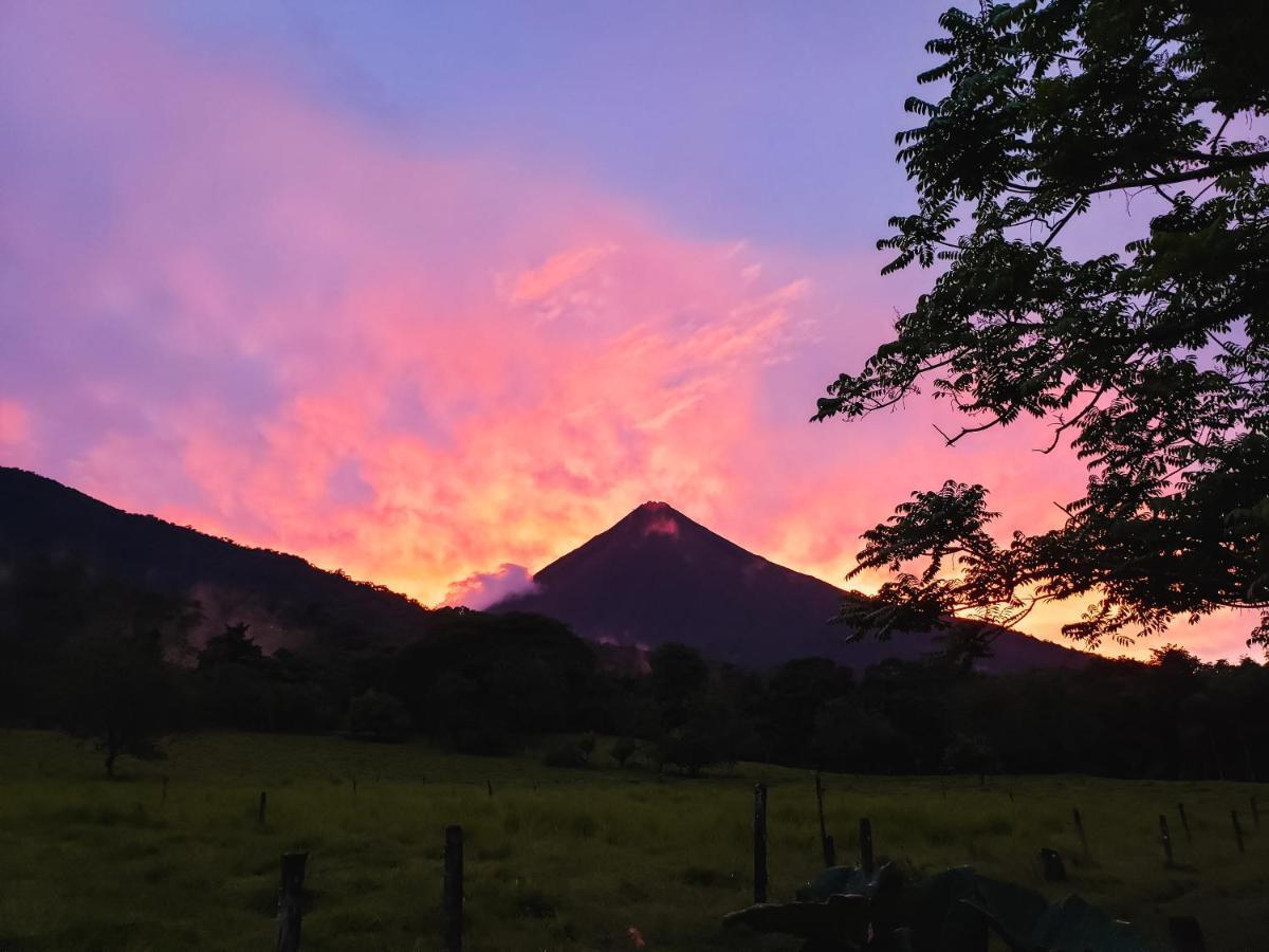 Villa Flora Glamping De Abuela La Fortuna Exterior foto