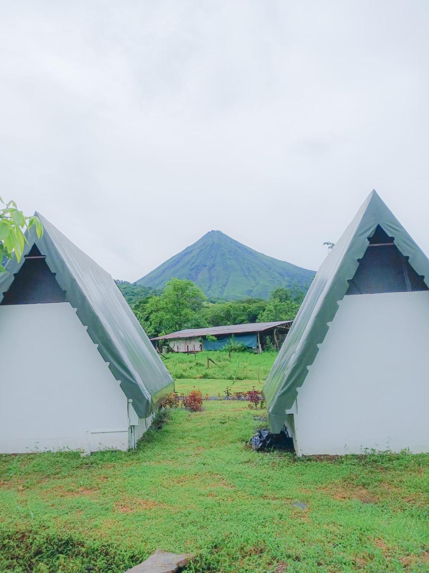 Villa Flora Glamping De Abuela La Fortuna Exterior foto